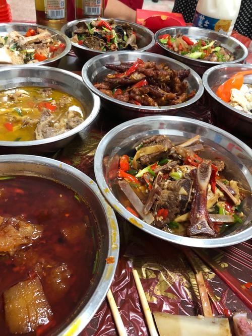 去湖南吃喜酒，我发现湖南酒席有5个特点，第4个别的地方真没有