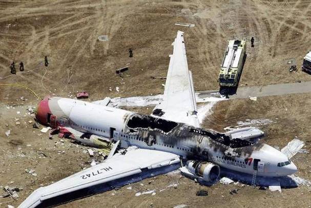 一架中华航空客机在台湾解体，机上225人遇难，幕后真凶是谁？