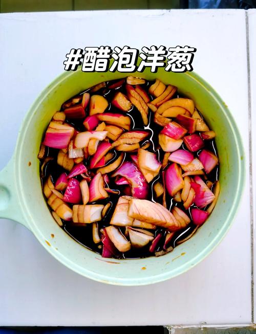 洋葱用白醋泡一泡，解决了很多家庭的困扰，简单易做，省钱又实用