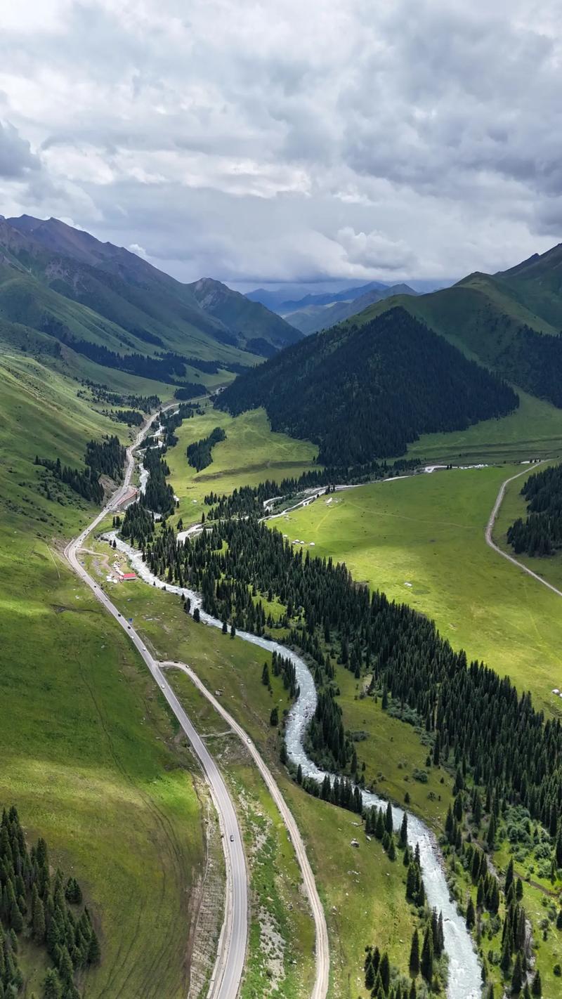 新疆独库公路，绝美风景在路上！