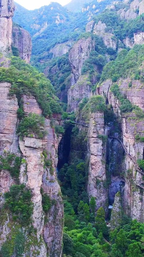 多次路过雁荡这次终于上山，都说不夜游等于没来雁荡，到底咋回事