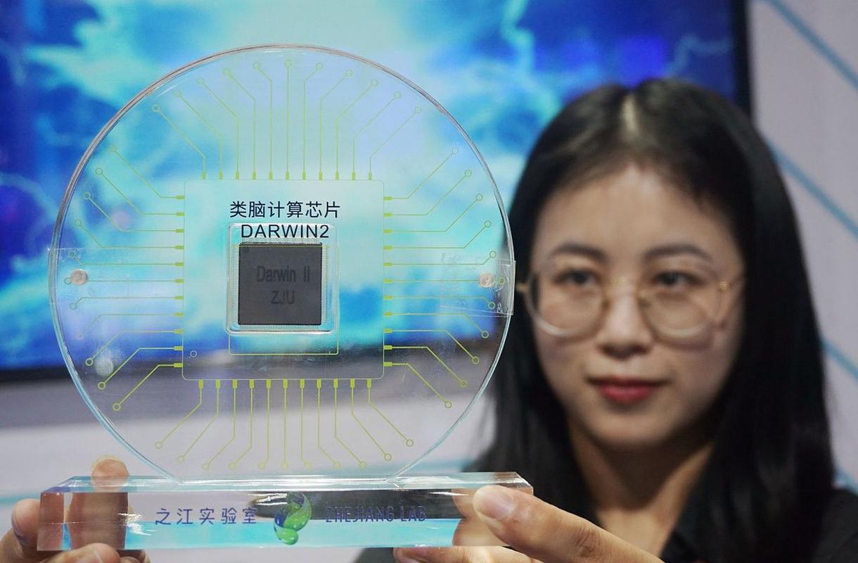 中国科研团队首次提出超高分辨率瞬时光频率检测芯片
