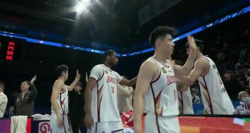 96-105 无缘大逆转奇迹 CBA劲旅轰然倒下：0-2到了悬崖边 基本上没了