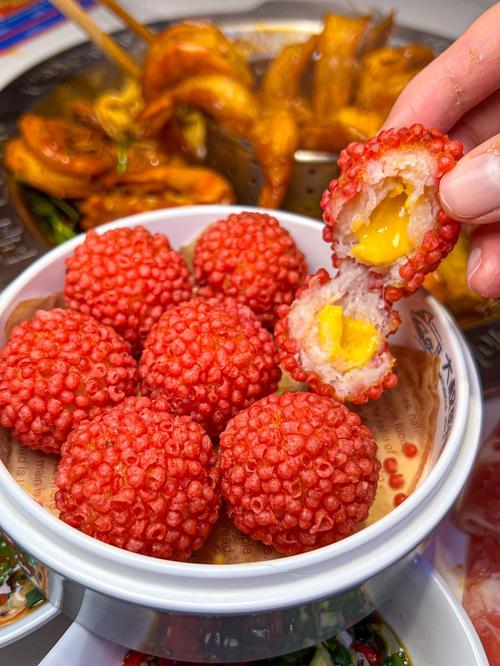 大叔做了一个创新的美食，看看是啥？一上桌好吃到根本停不下来