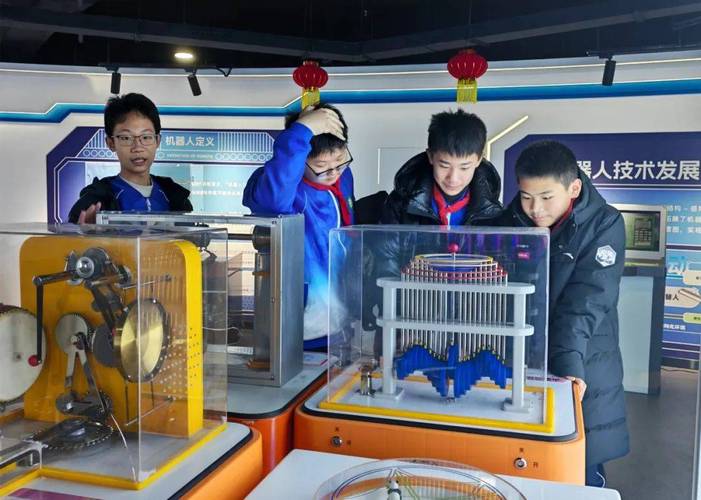 科技之春·育梦乡村 西安市科学技术馆“三探五进”活动走进临潼区何寨初级中学