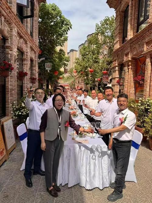 西安首家面包博物馆在方欣海德小镇落成