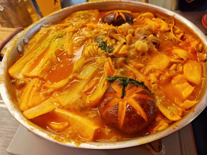 泡菜肥牛煲