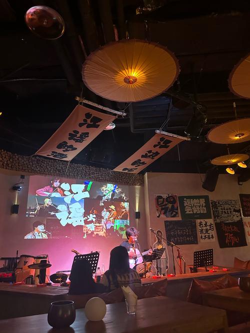 黄河东路街道首届民谣音乐节启幕 美食与音符共绘城市夜宴图